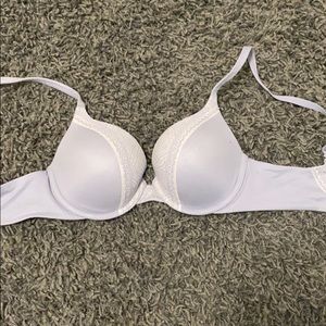 Victoria’s Secret Bra 32C